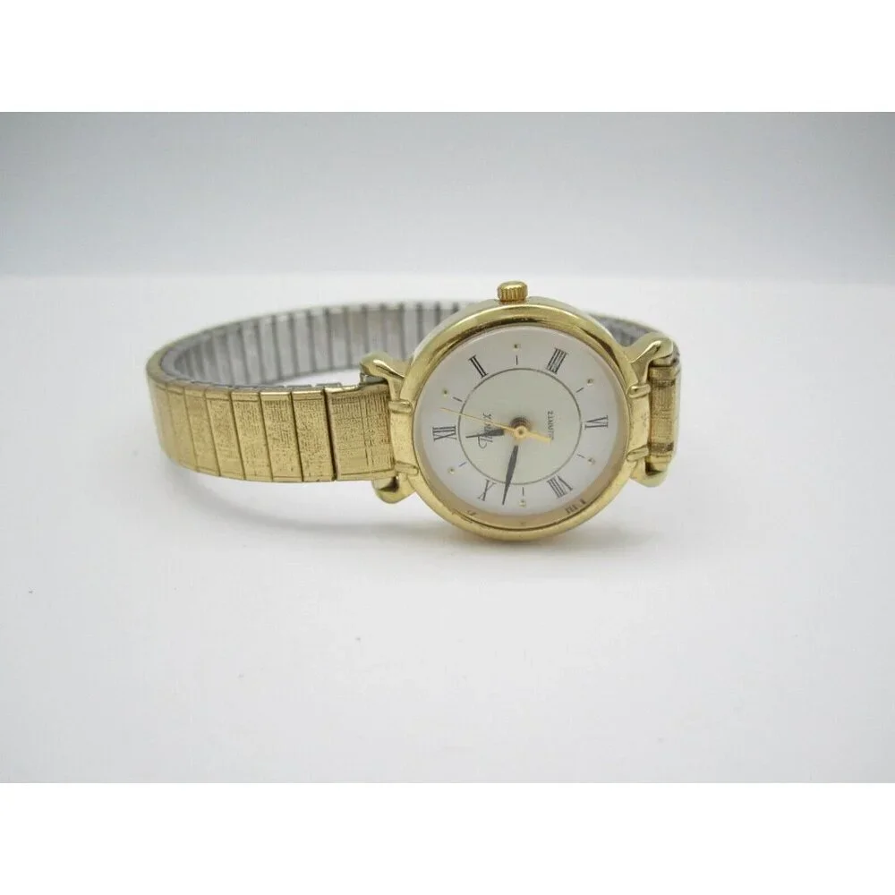 Women Timex Quartz WR Analog 23mm Round Watch (H642) 